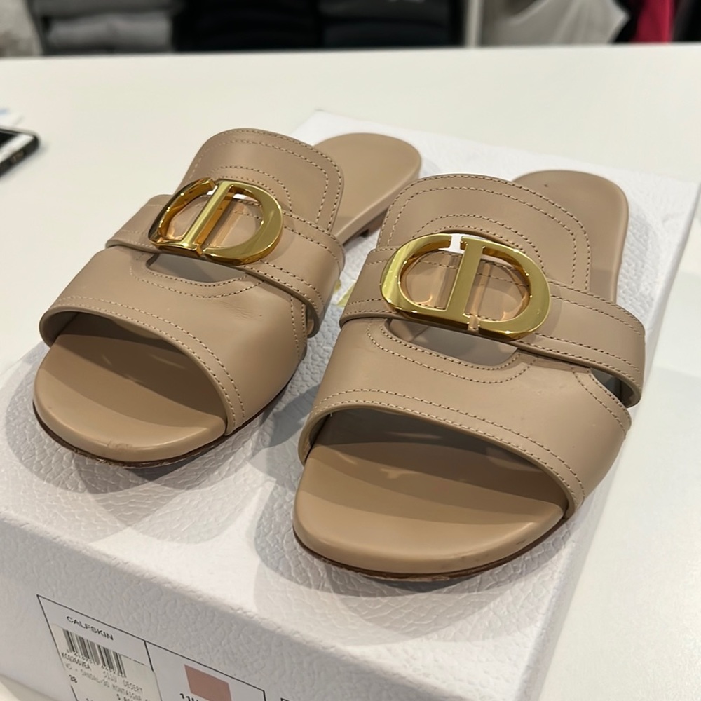 DIOR 30 MONTAIGNE SLIDE Nude Calfskin